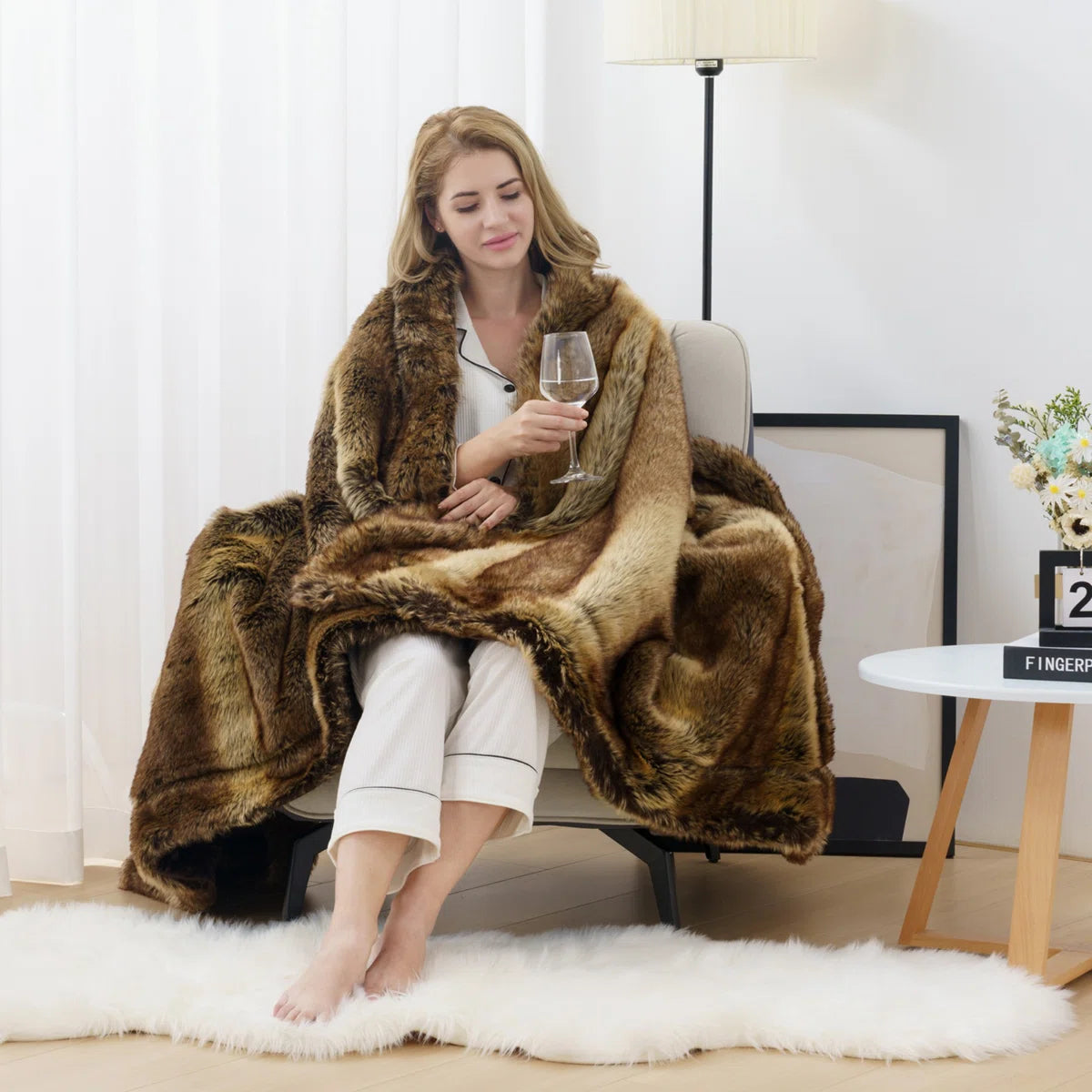 Luxury Faux Fur Blanket - Super Thick Warm Long Fluff Fuzzy Blanket for Bed